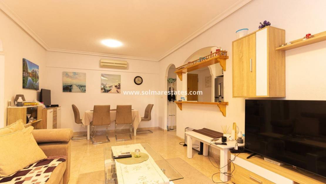2 bedroom Apartment for sale in Playa Flamenca with pool - € 218,000 (Ref: 9908936)