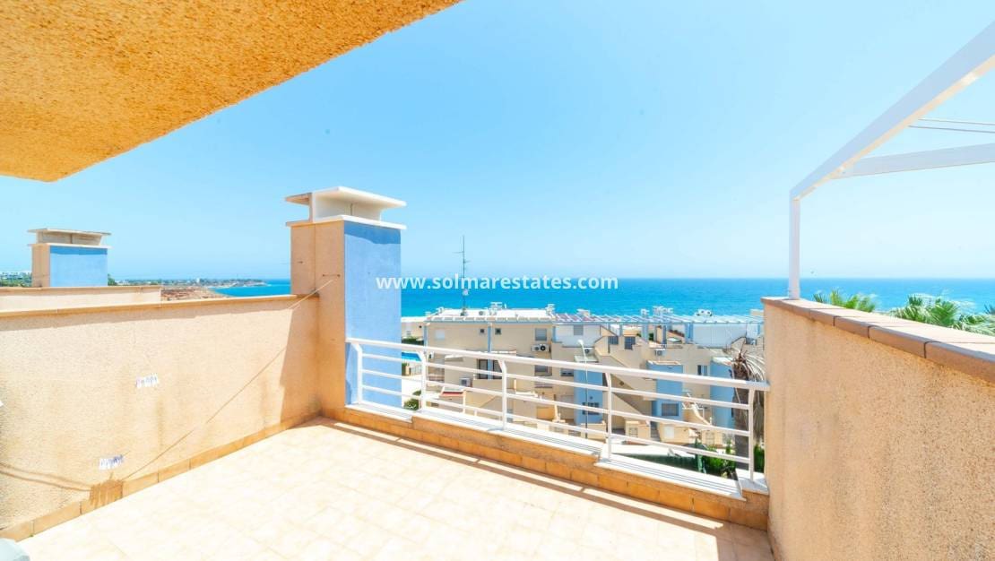 3 camera da letto Casa in vendita in Cabo Roig con piscina - 450.000 € (Rif: 9909046)