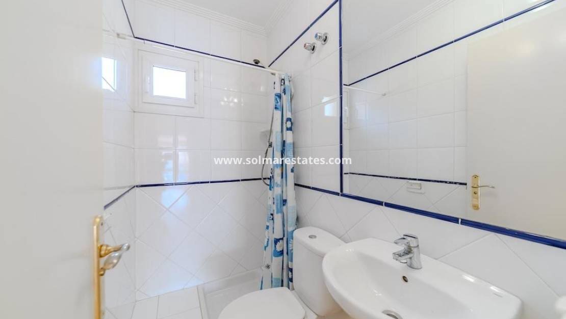 3 camera da letto Casa in vendita in Cabo Roig con piscina - 450.000 € (Rif: 9909046)