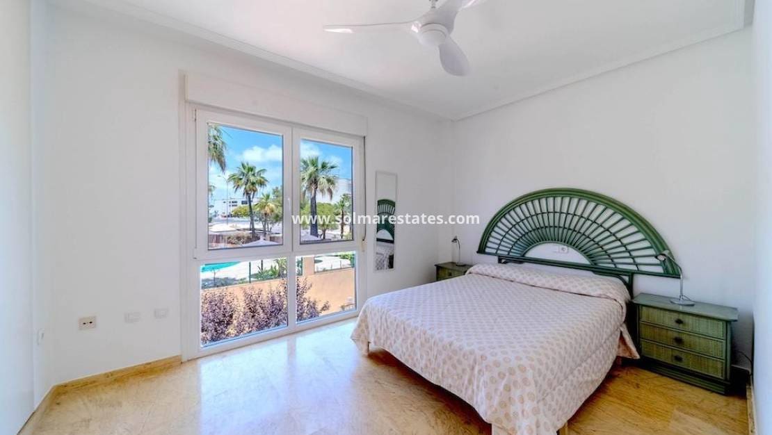 3 camera da letto Casa in vendita in Cabo Roig con piscina - 450.000 € (Rif: 9909046)