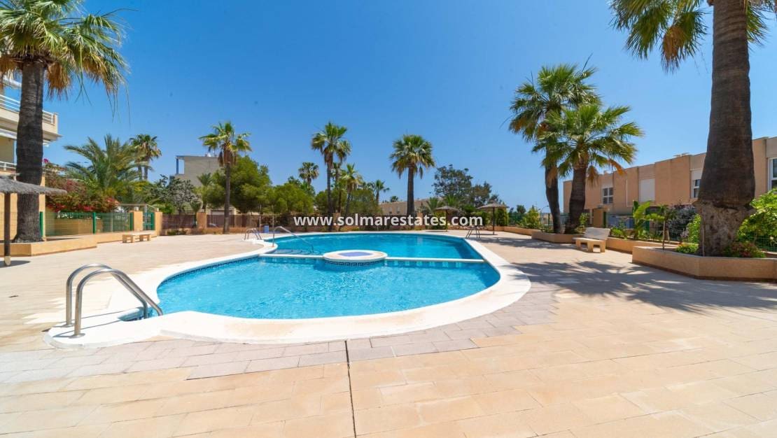 3 camera da letto Casa in vendita in Cabo Roig con piscina - 450.000 € (Rif: 9909046)
