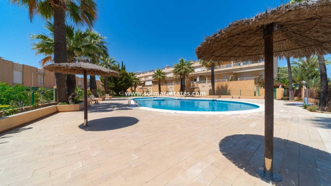 3 camera da letto Casa in vendita in Cabo Roig con piscina - 450.000 € (Rif: 9909046)