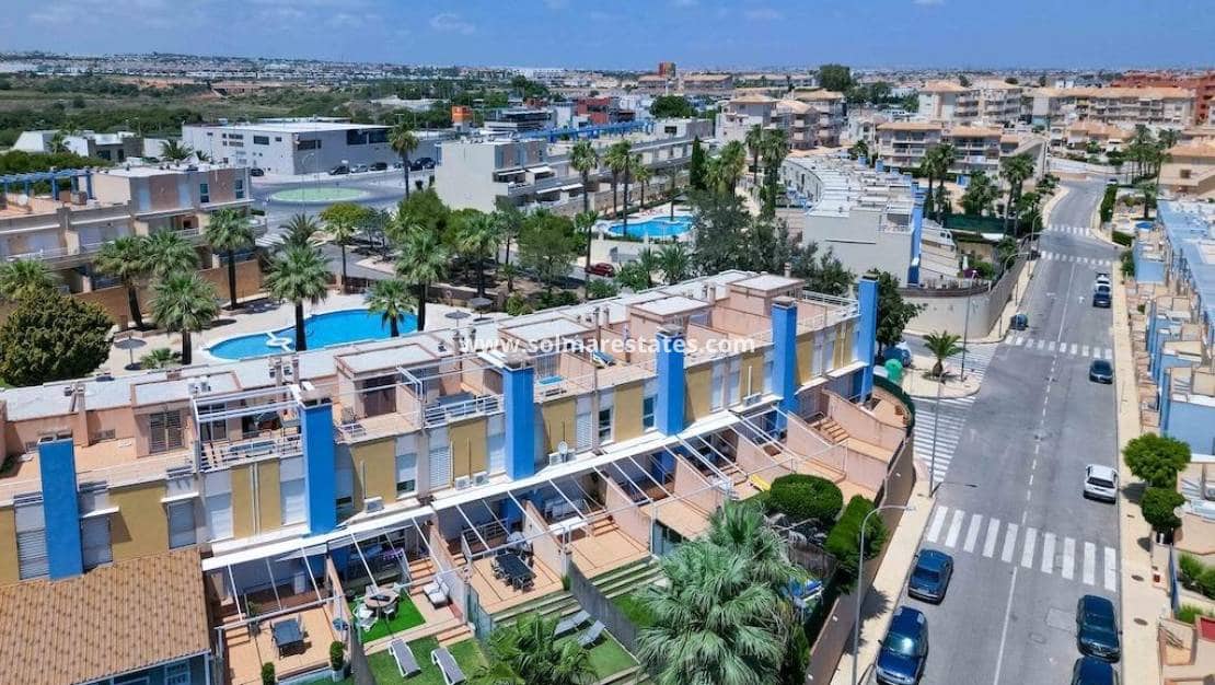 3 camera da letto Casa in vendita in Cabo Roig con piscina - 450.000 € (Rif: 9909046)