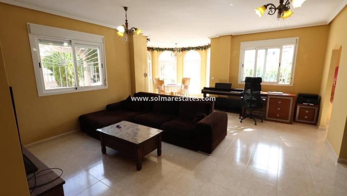 3 bedroom Semi-detached Villa for sale in Dona Pepa with pool - € 340,000 (Ref: 9909047)