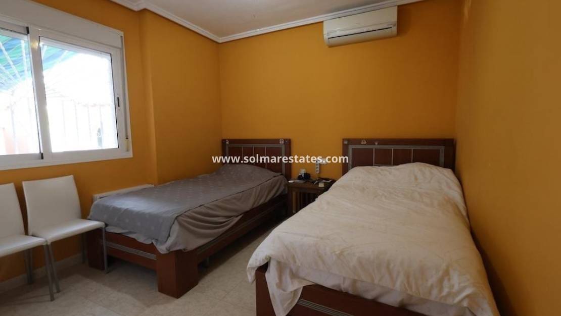 3 bedroom Semi-detached Villa for sale in Dona Pepa with pool - € 340,000 (Ref: 9909047)