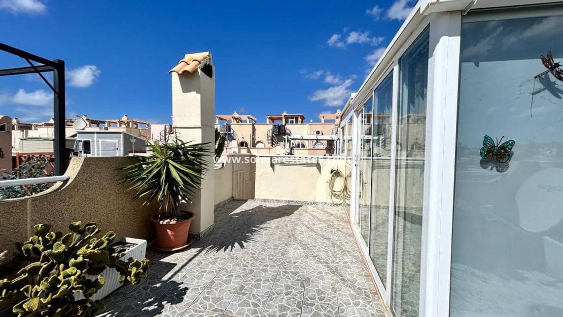 2 soverom Bungalow til salgs i La Florida med svømmebasseng - € 145 000 (Ref: 9909048)