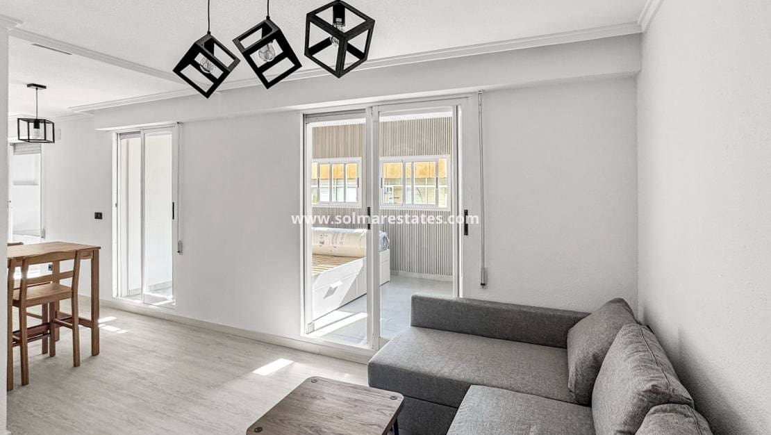 2 soverom Leilighet til salgs i Torrevieja - € 145 000 (Ref: 9911727)
