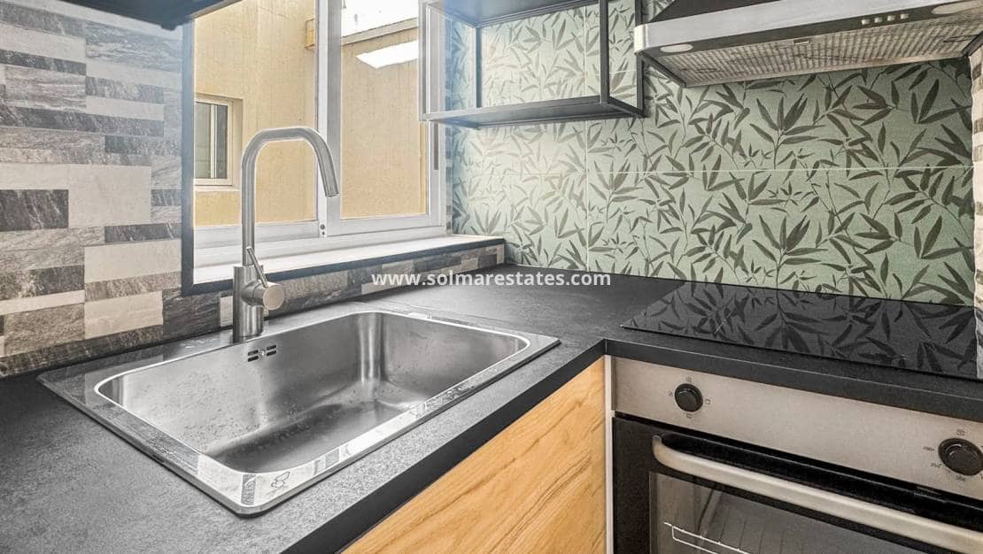 2 soverom Leilighet til salgs i Torrevieja - € 145 000 (Ref: 9911727)