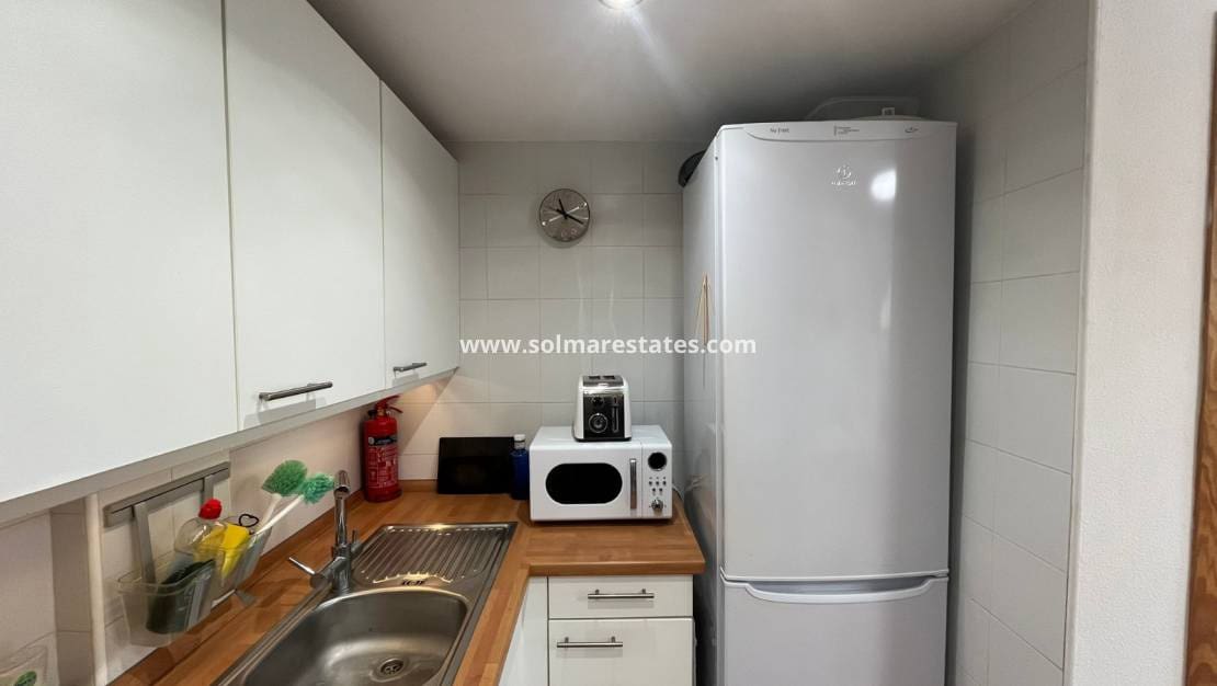 2 sypialnia Apartament na sprzedaż w Villamartin z basenem - 189 000 € (Ref: 9912234)