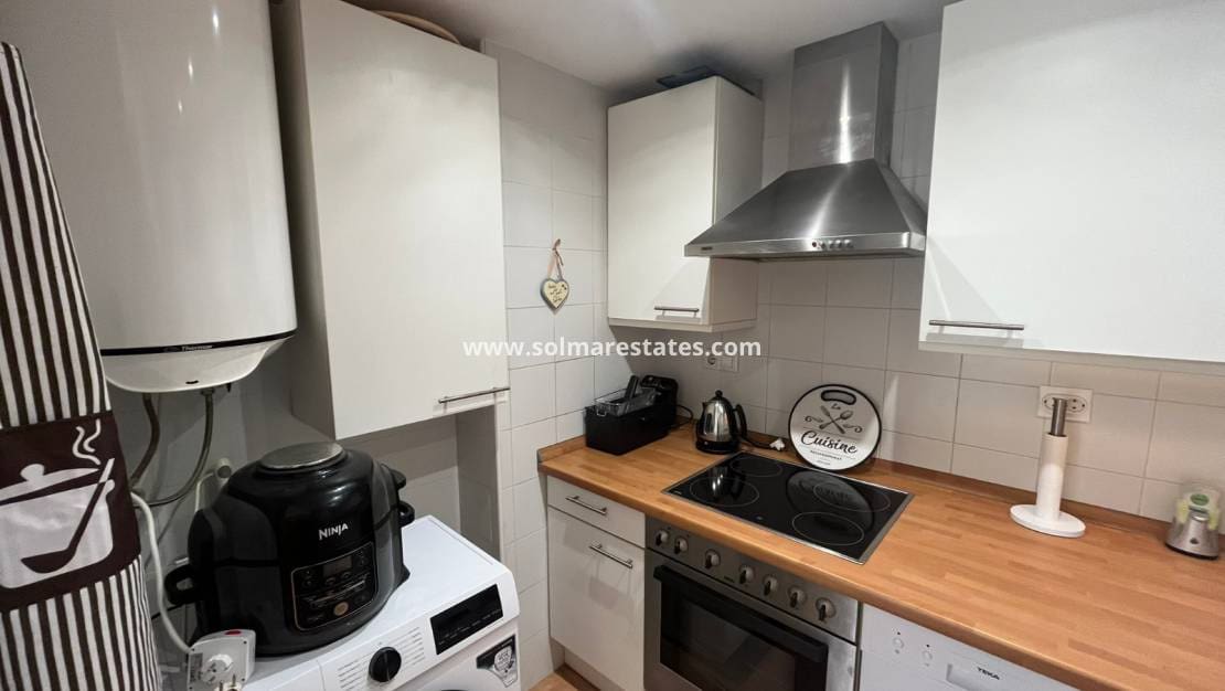 2 sypialnia Apartament na sprzedaż w Villamartin z basenem - 189 000 € (Ref: 9912234)