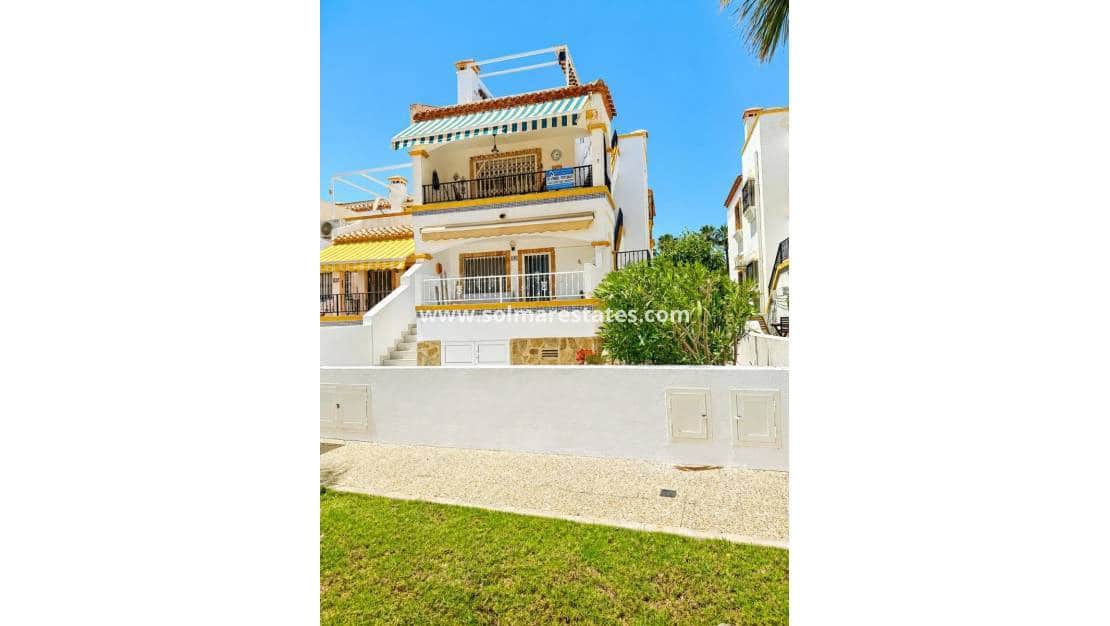 2 soveværelse Lejlighed til salg i Villamartin med swimmingpool - € 239.995 (Ref: 9912382)