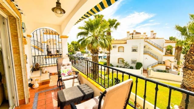 2 soveværelse Lejlighed til salg i Villamartin, Orihuela - € 239.995 (Ref: 9912382)