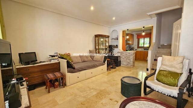 2 quarto Casa em Banda para venda em Villamartin, Orihuela com piscina - 239 000 € (Ref: 9912383)