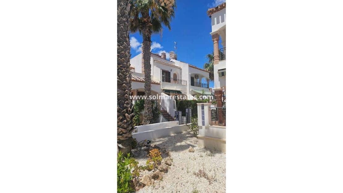 2 quarto Casa em Banda para venda em Villamartin com piscina - 239 000 € (Ref: 9912383)