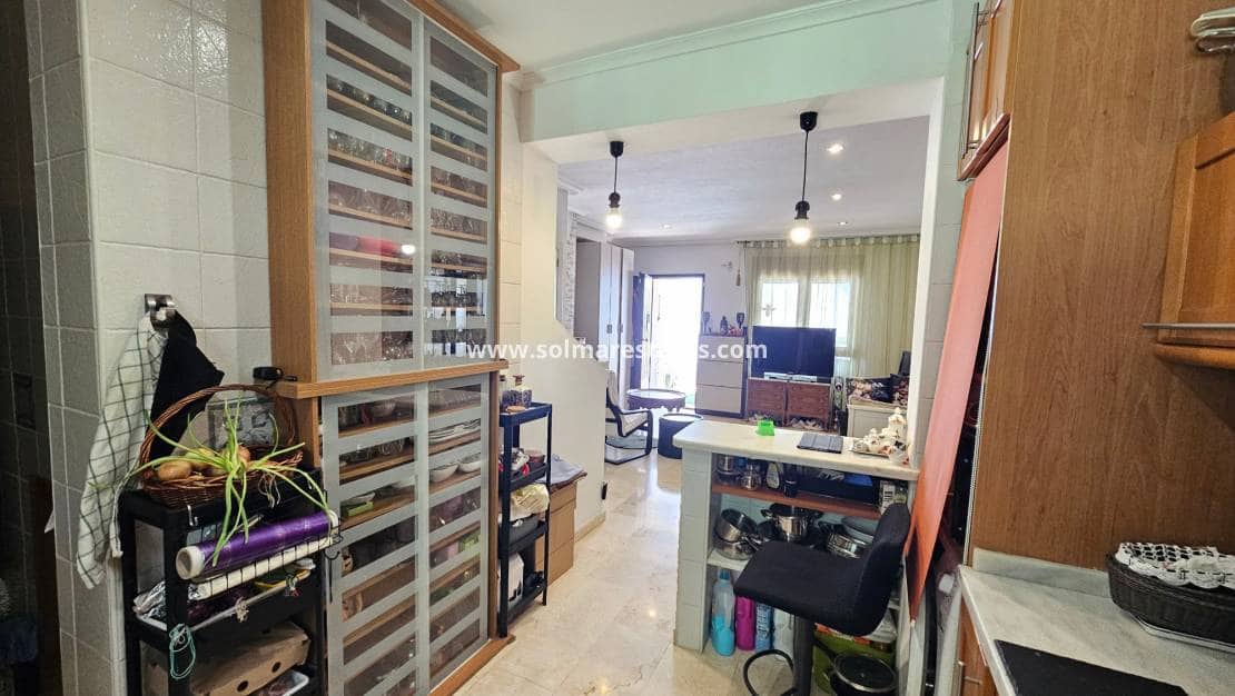 2 quarto Casa em Banda para venda em Villamartin com piscina - 239 000 € (Ref: 9912383)