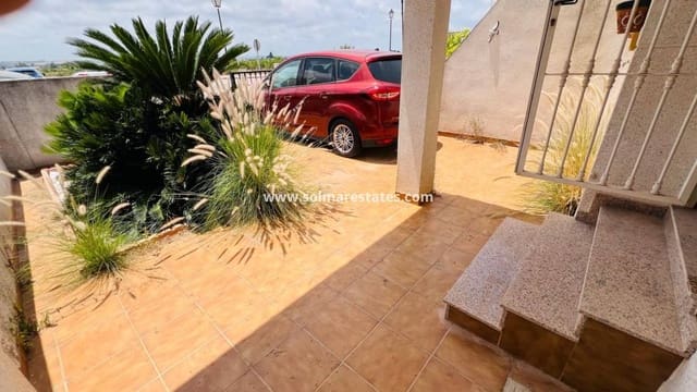 2 slaapkamer Bungalow te koop in Daya Nueva met zwembad - € 140.000 (Ref: 9914932)