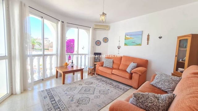 2 makuuhuone Huvila myytävänä paikassa La Florida, Orihuela mukana uima-altaan - 399 900 € (Ref: 9914933)