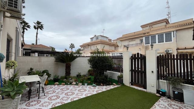 3 chambre Villa/Maison Semi-Mitoyenne à vendre à Playa Flamenca, Orihuela avec piscine - 325 000 € (Ref: 9918608)