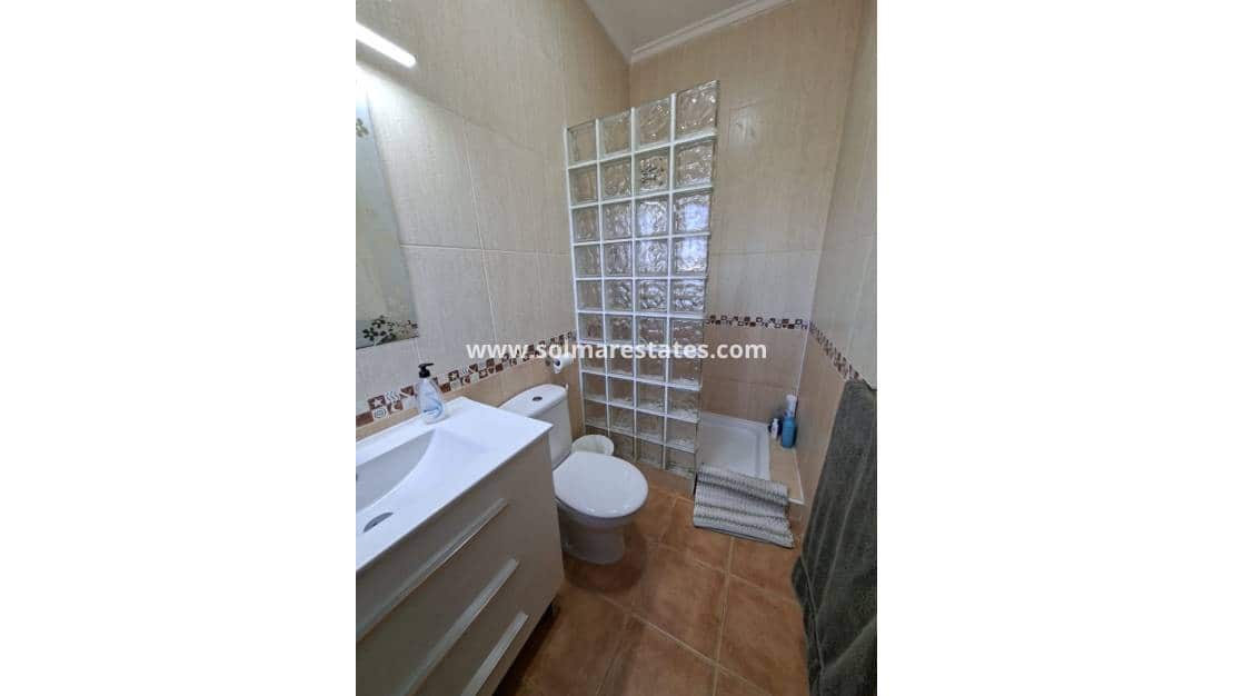 5 soveværelse Villa til salg i Catral med swimmingpool - € 449.995 (Ref: 9918767)