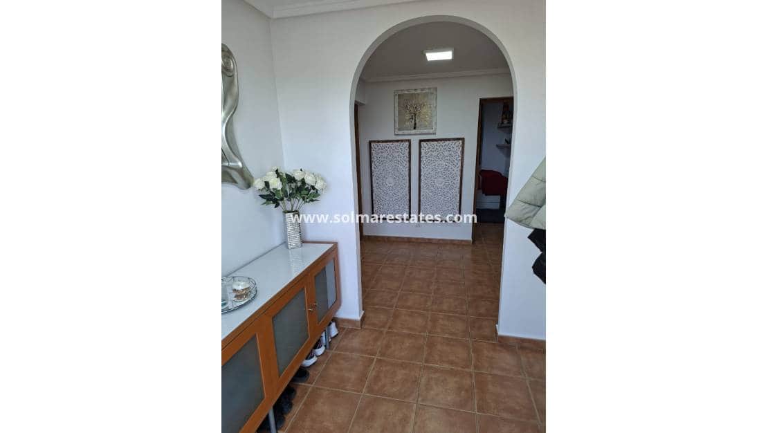 5 soveværelse Villa til salg i Catral med swimmingpool - € 449.995 (Ref: 9918767)