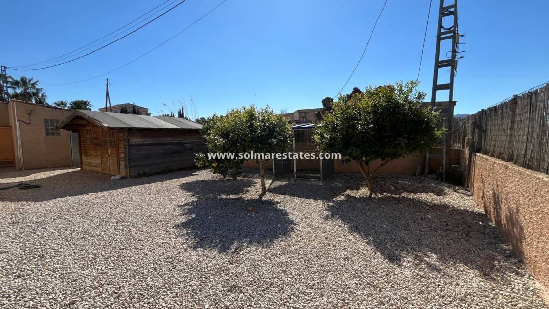 5 soveværelse Villa til salg i Catral med swimmingpool - € 449.995 (Ref: 9918767)