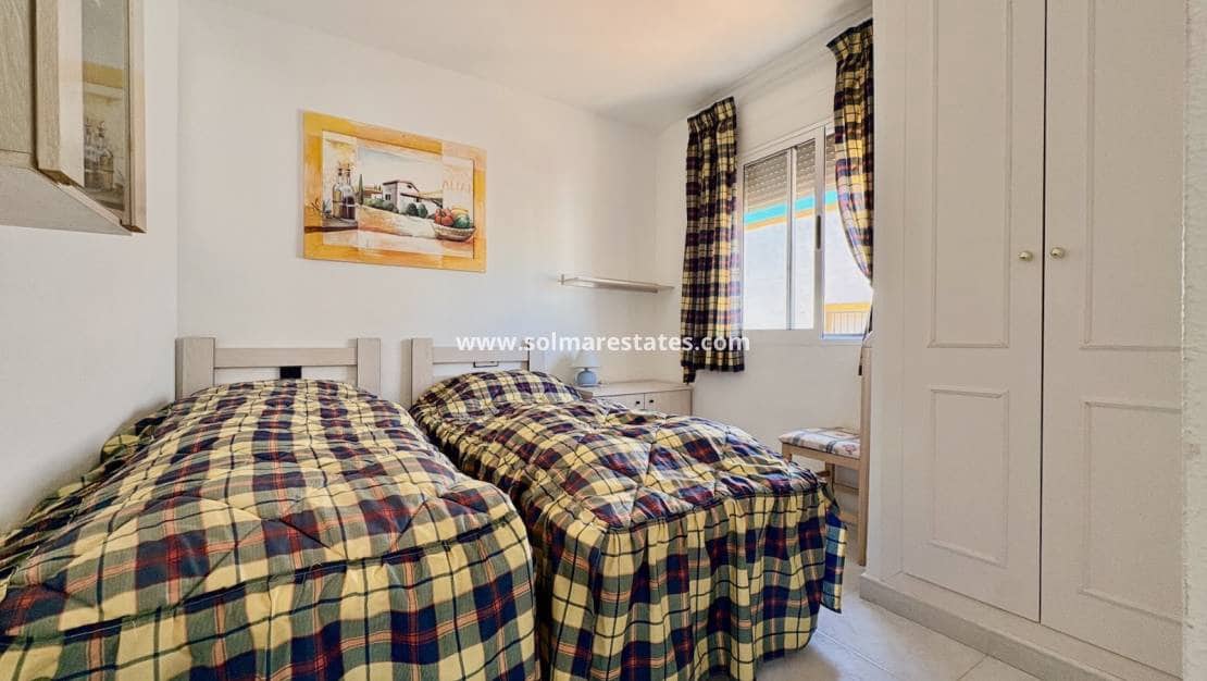 3 Zimmer Apartment zu verkaufen in La Florida mit Pool - 179.000 € (Ref: 9918768)