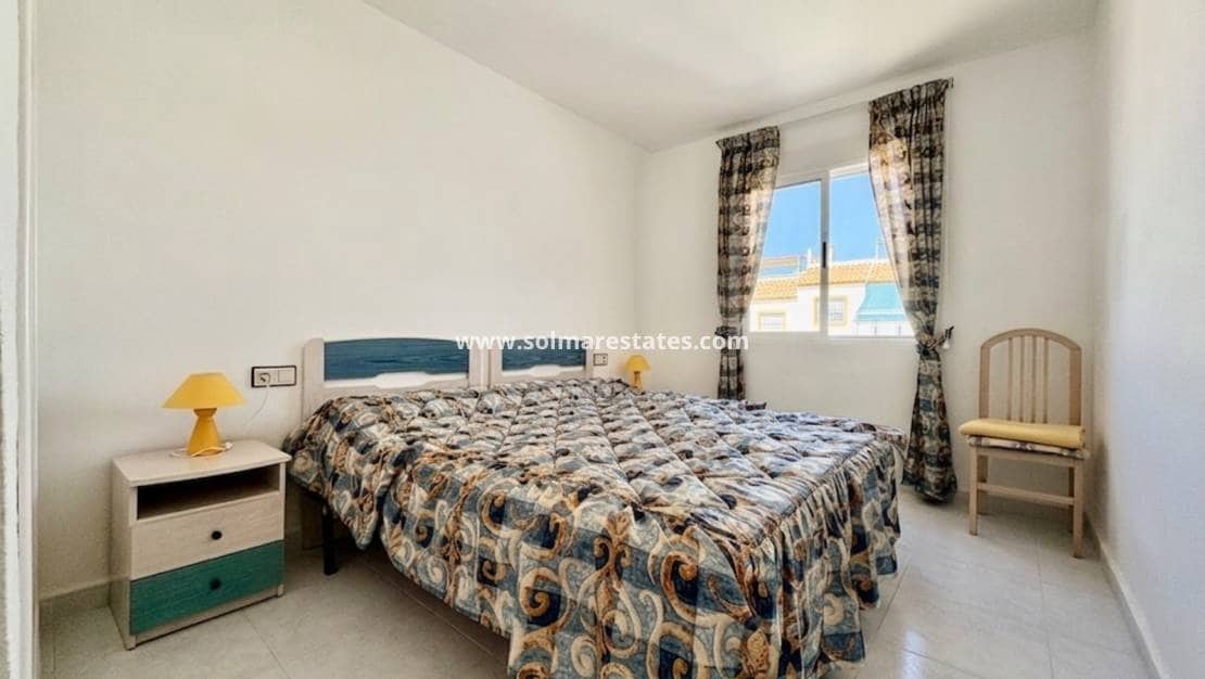 3 Zimmer Apartment zu verkaufen in La Florida mit Pool - 179.000 € (Ref: 9918768)