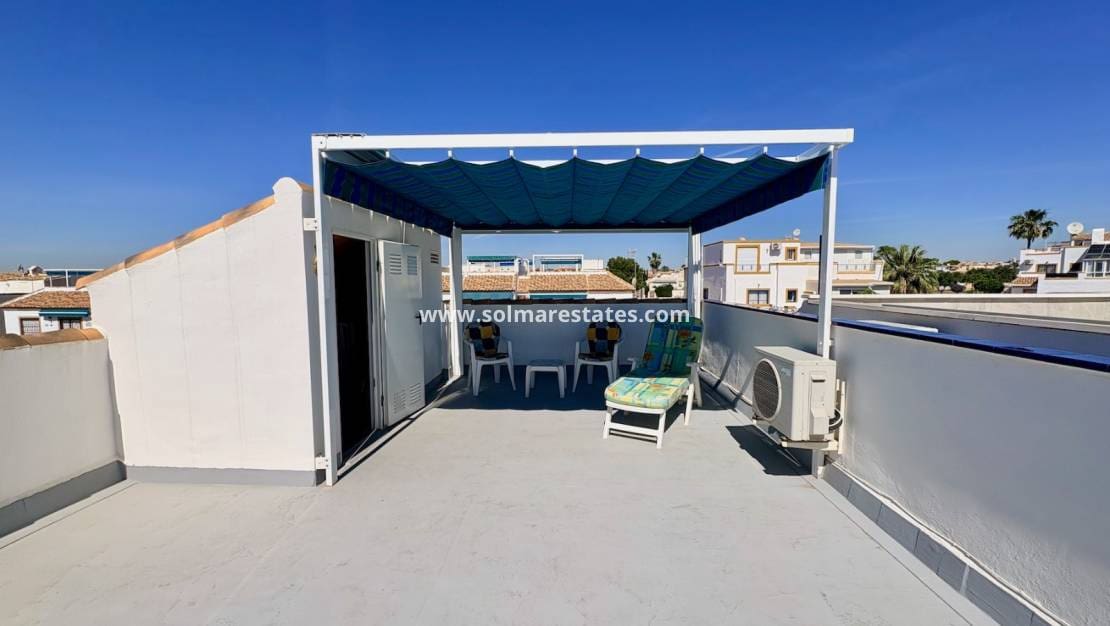 3 Zimmer Apartment zu verkaufen in La Florida mit Pool - 179.000 € (Ref: 9918768)