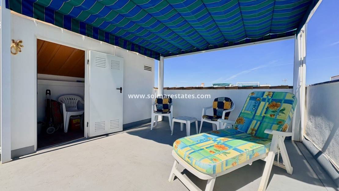 3 Zimmer Apartment zu verkaufen in La Florida mit Pool - 179.000 € (Ref: 9918768)