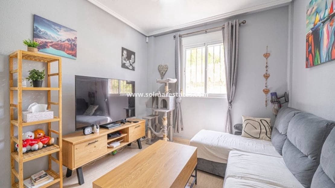 3 camera da letto Villetta Bifamiliare in vendita in Ciudad Quesada con piscina - 289.000 € (Rif: 9918769)