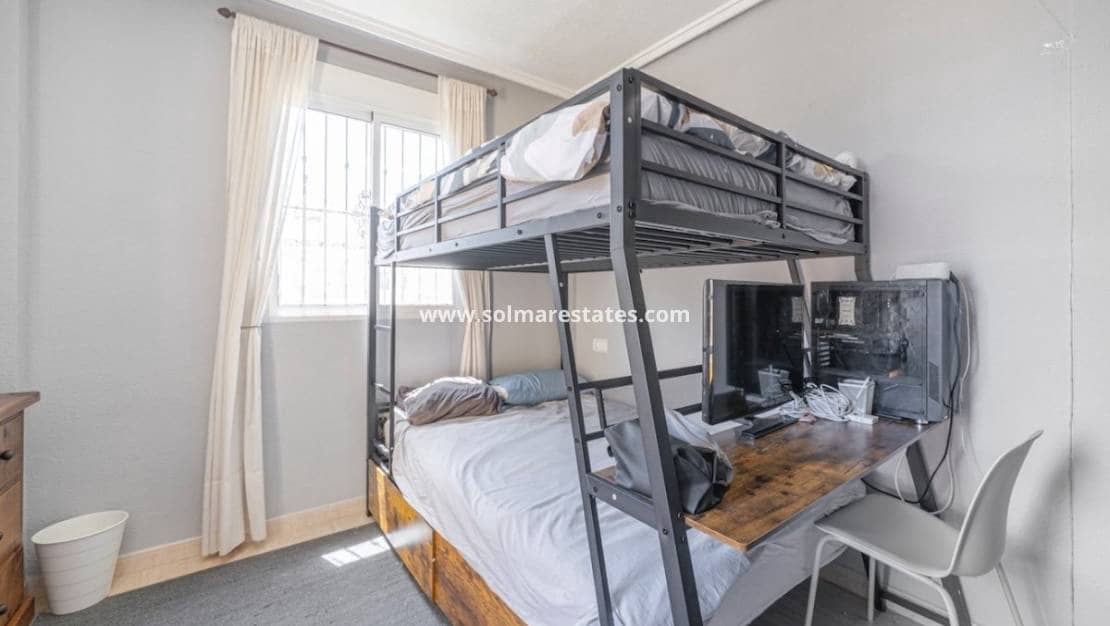 3 camera da letto Villetta Bifamiliare in vendita in Ciudad Quesada con piscina - 289.000 € (Rif: 9918769)