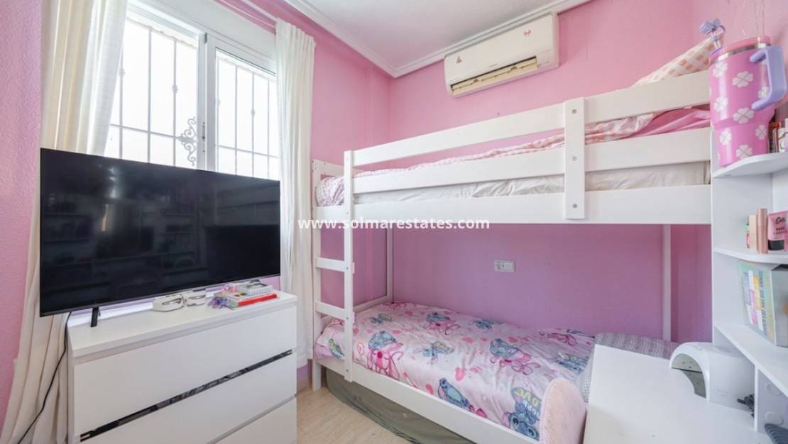 3 camera da letto Villetta Bifamiliare in vendita in Ciudad Quesada con piscina - 289.000 € (Rif: 9918769)