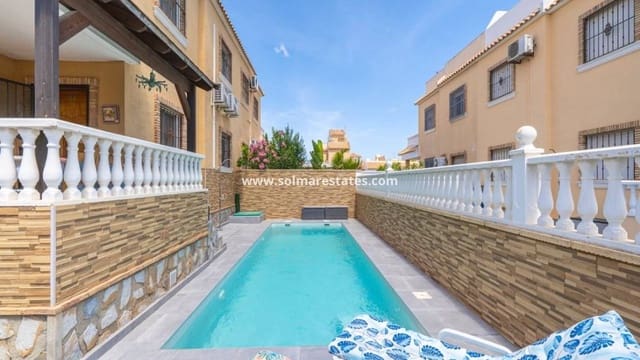 3 camera da letto Villetta Bifamiliare in vendita in Ciudad Quesada, Rojales con piscina - 289.000 € (Rif: 9918769)