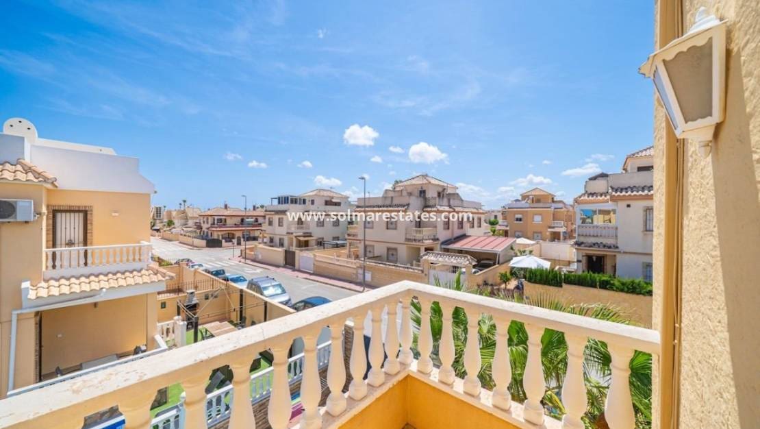 3 camera da letto Villetta Bifamiliare in vendita in Ciudad Quesada con piscina - 289.000 € (Rif: 9918769)