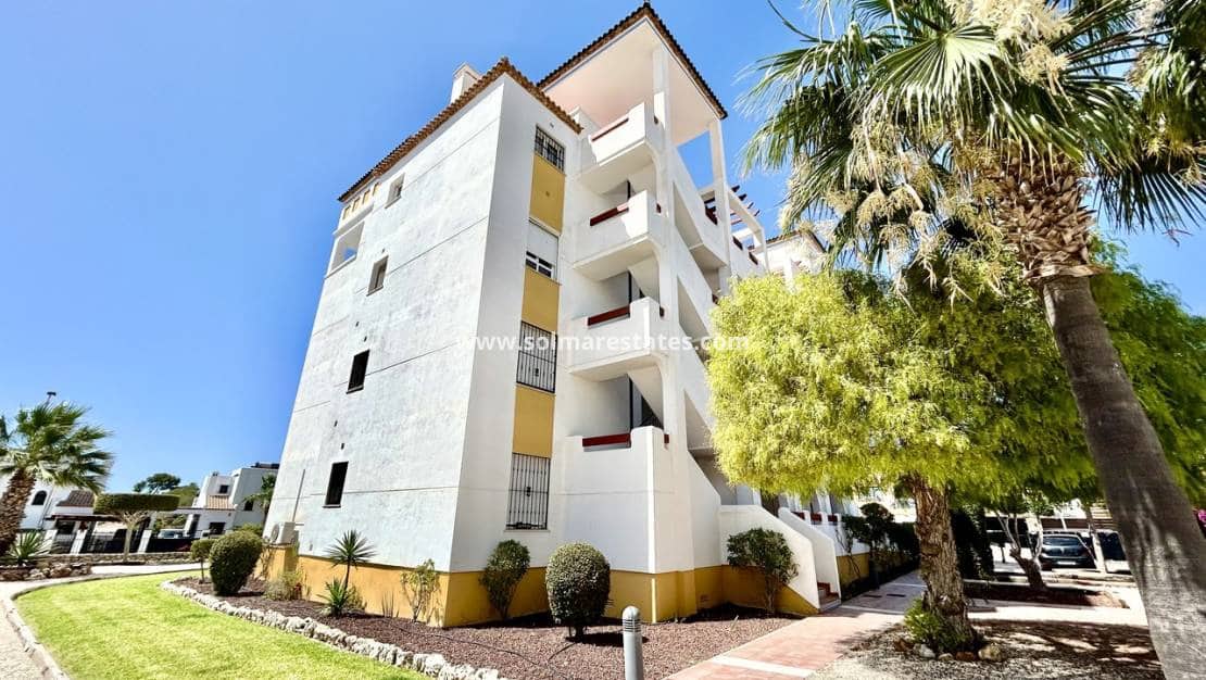 2 soveværelse Lejlighed til salg i Villamartin med swimmingpool - € 199.000 (Ref: 9918989)