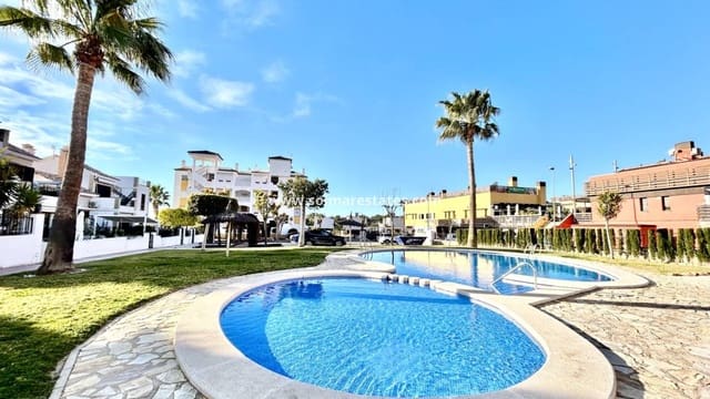 2 soveværelse Lejlighed til salg i Villamartin, Orihuela med swimmingpool - € 199.000 (Ref: 9918989)