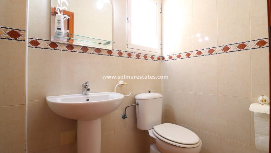 3 sovrum Villa till salu i San Miguel de Salinas med pool - 259 950 € (Ref: 9919201)