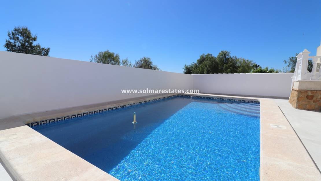 3 sovrum Villa till salu i San Miguel de Salinas med pool - 259 950 € (Ref: 9919201)