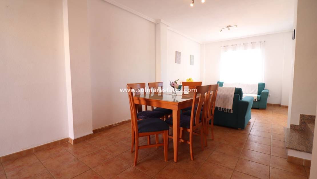 3 sovrum Villa till salu i San Miguel de Salinas med pool - 259 950 € (Ref: 9919201)