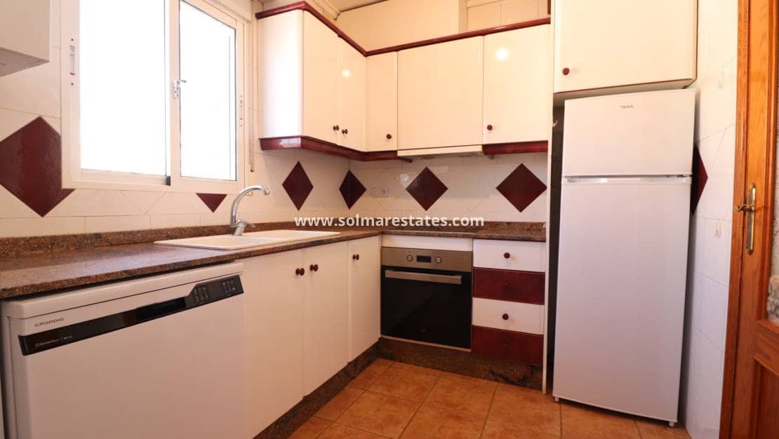 3 sovrum Villa till salu i San Miguel de Salinas med pool - 259 950 € (Ref: 9919201)