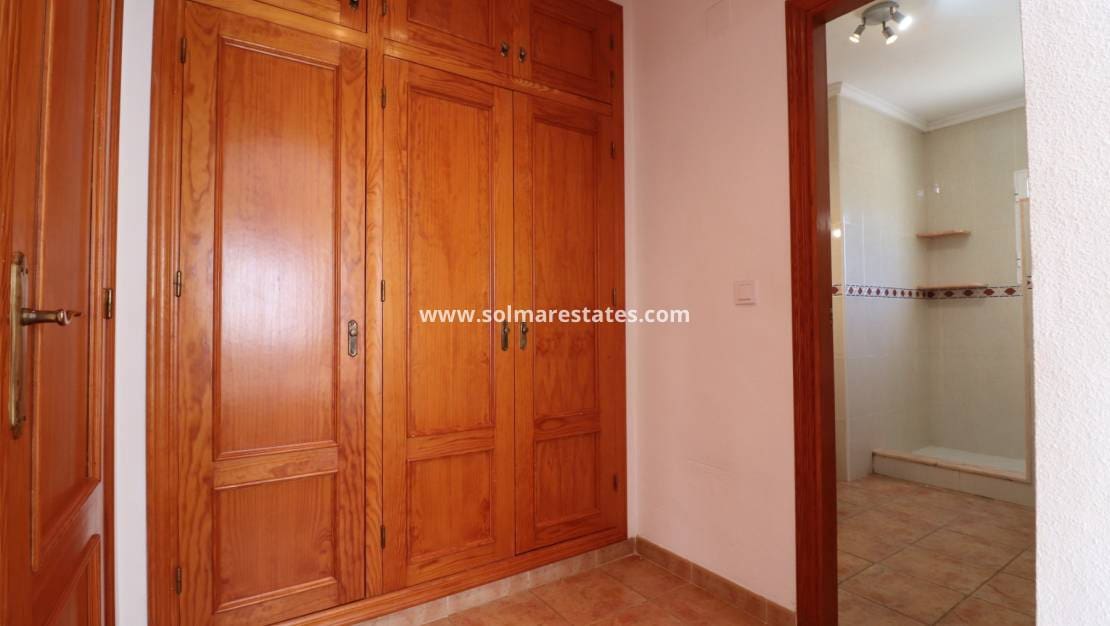 3 sovrum Villa till salu i San Miguel de Salinas med pool - 259 950 € (Ref: 9919201)