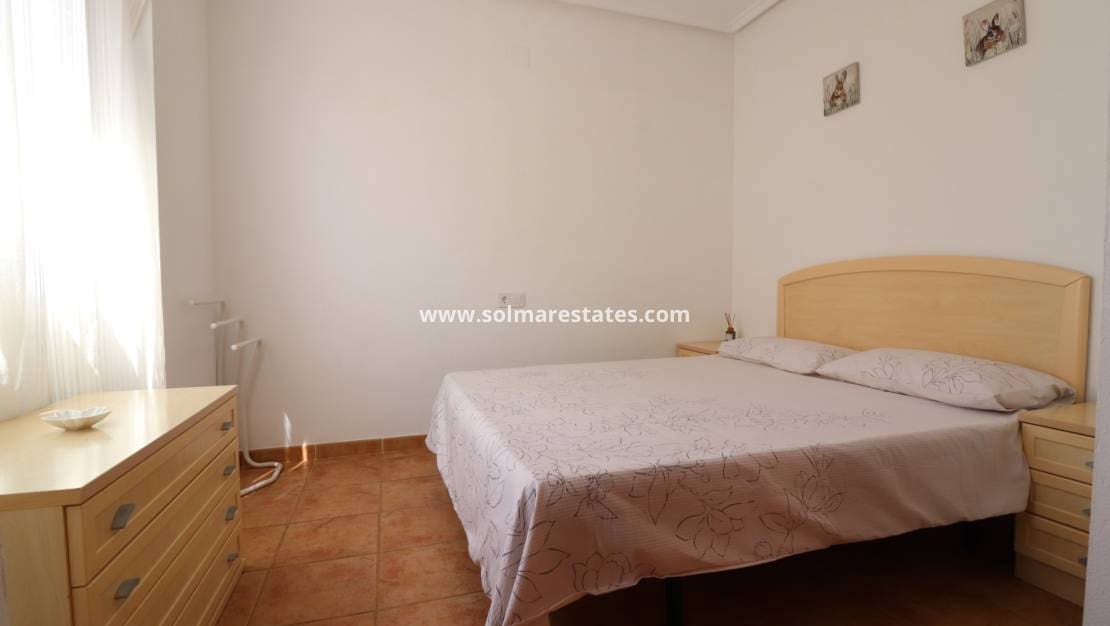 3 sovrum Villa till salu i San Miguel de Salinas med pool - 259 950 € (Ref: 9919201)