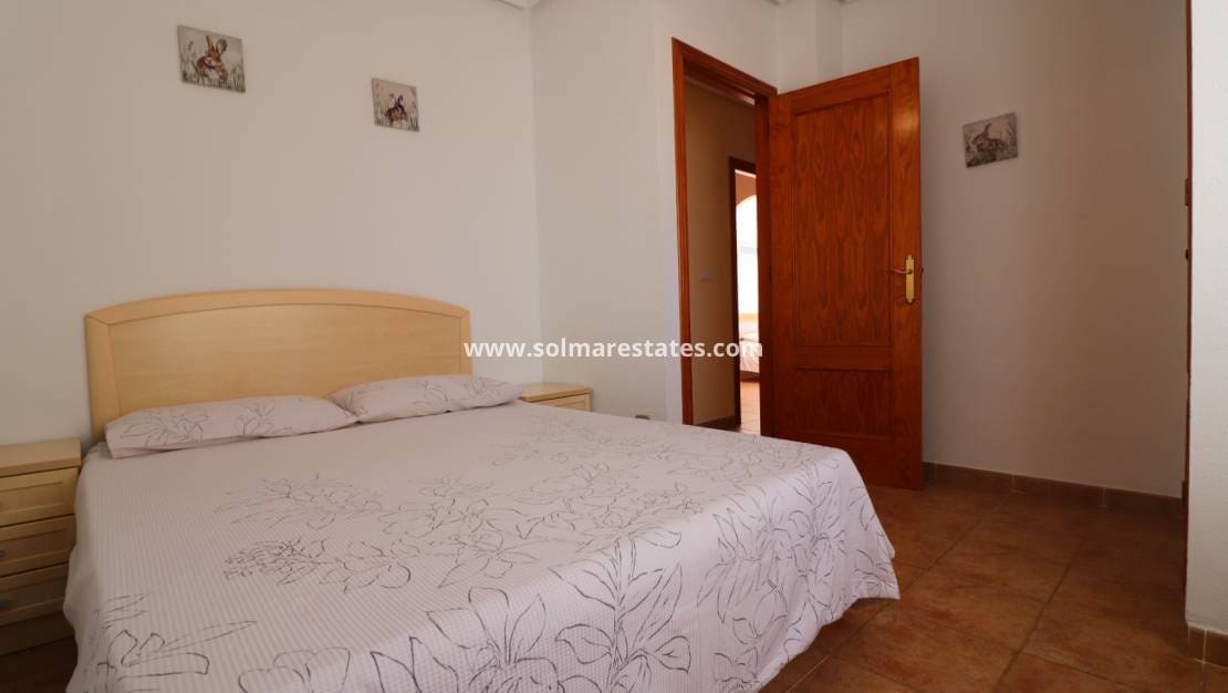 3 sovrum Villa till salu i San Miguel de Salinas med pool - 259 950 € (Ref: 9919201)