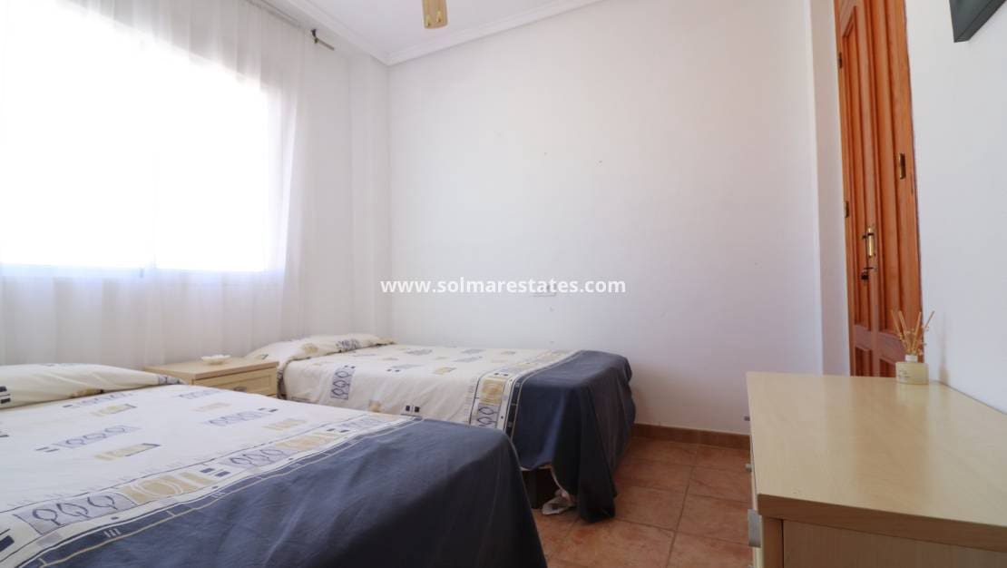 3 sovrum Villa till salu i San Miguel de Salinas med pool - 259 950 € (Ref: 9919201)