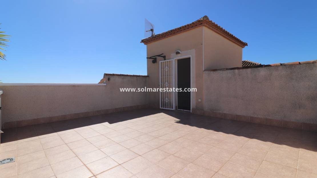 3 sovrum Villa till salu i San Miguel de Salinas med pool - 259 950 € (Ref: 9919201)