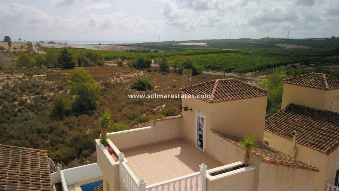 3 chambre Villa/Maison à vendre à San Miguel de Salinas avec piscine - 250 000 € (Ref: 9919201)