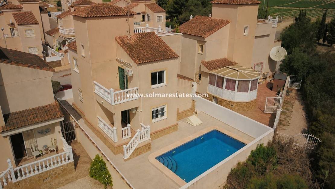 3 chambre Villa/Maison à vendre à San Miguel de Salinas avec piscine - 250 000 € (Ref: 9919201)