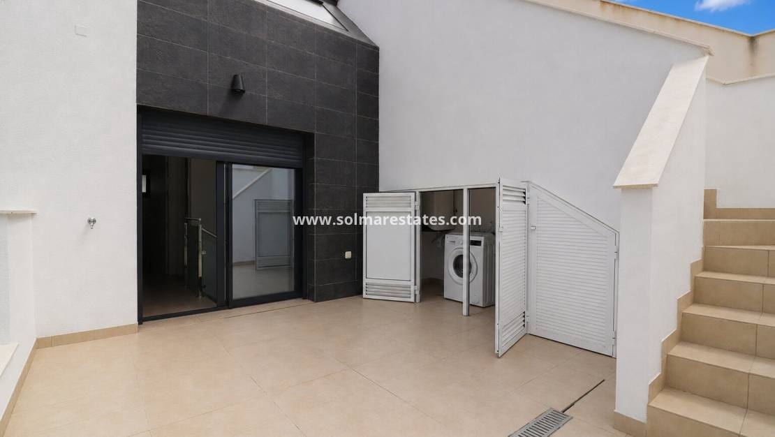 3 sovrum Villa till salu i Benijofar med pool - 415 000 € (Ref: 9919202)