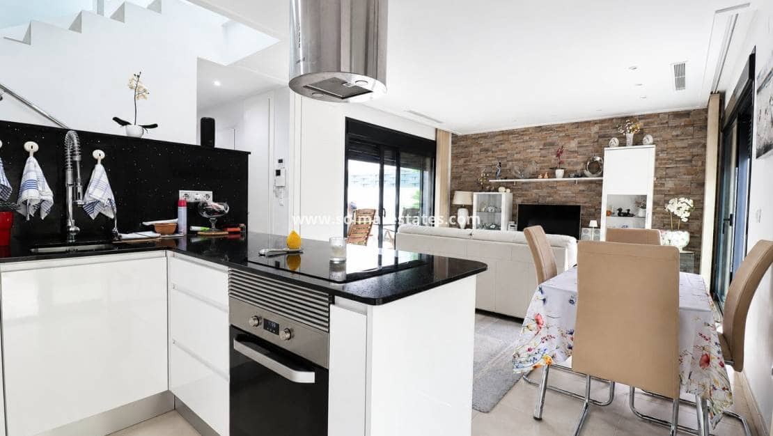 3 sovrum Villa till salu i Benijofar med pool - 415 000 € (Ref: 9919202)