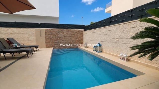 3 sovrum Villa till salu i Benijófar med pool - 415 000 € (Ref: 9919202)
